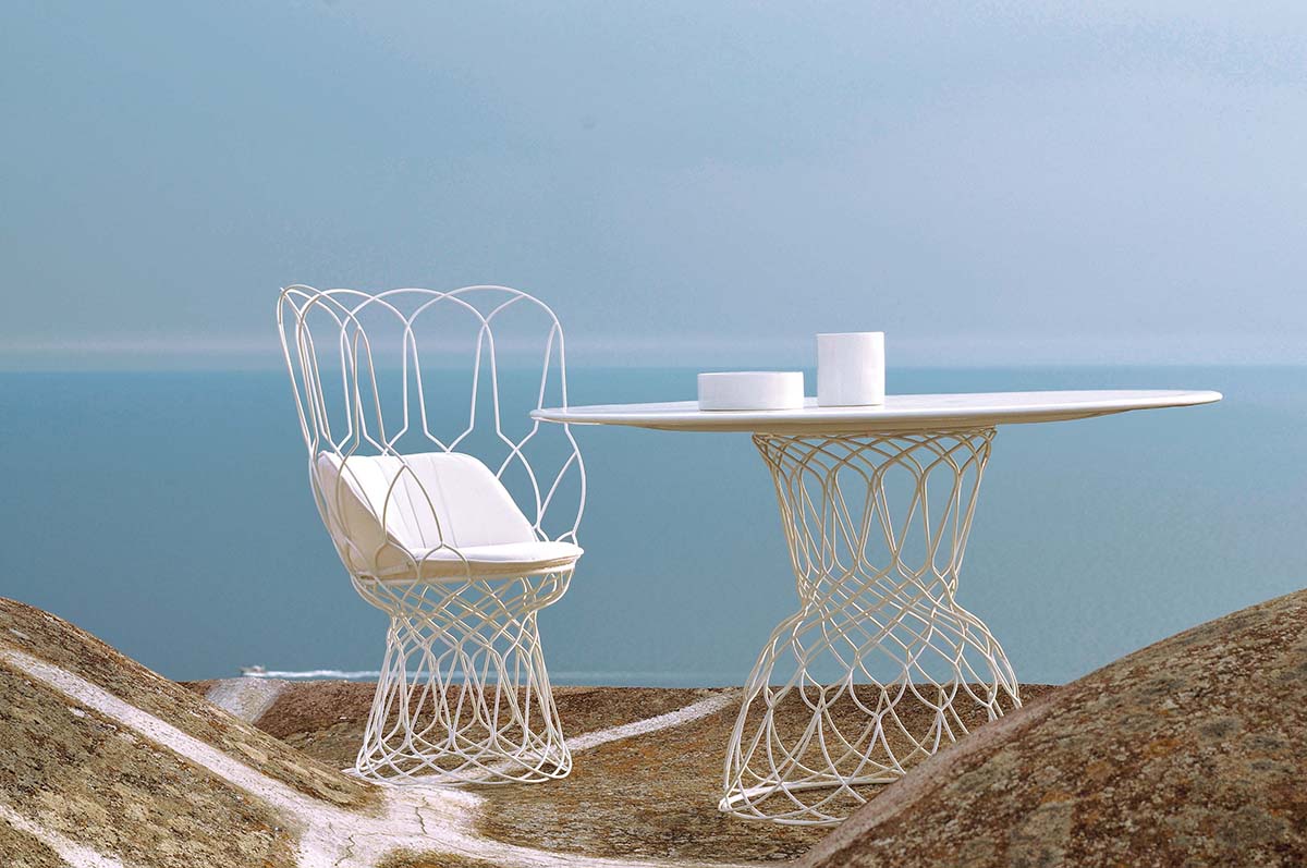 Re-Trouvé Round Dining Table d105 | Luxury Outdoor | EMU