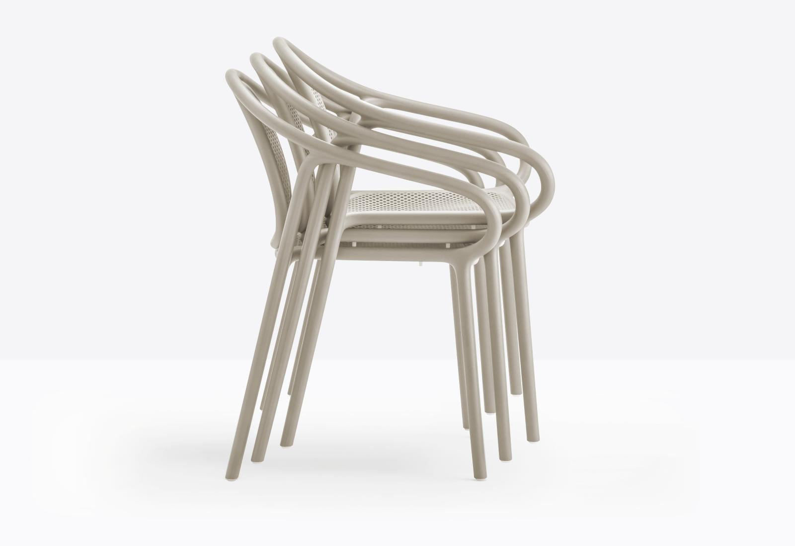 Remind 3735 Stackable Dining Chair with Armrests | Luxury Design | Pedrali