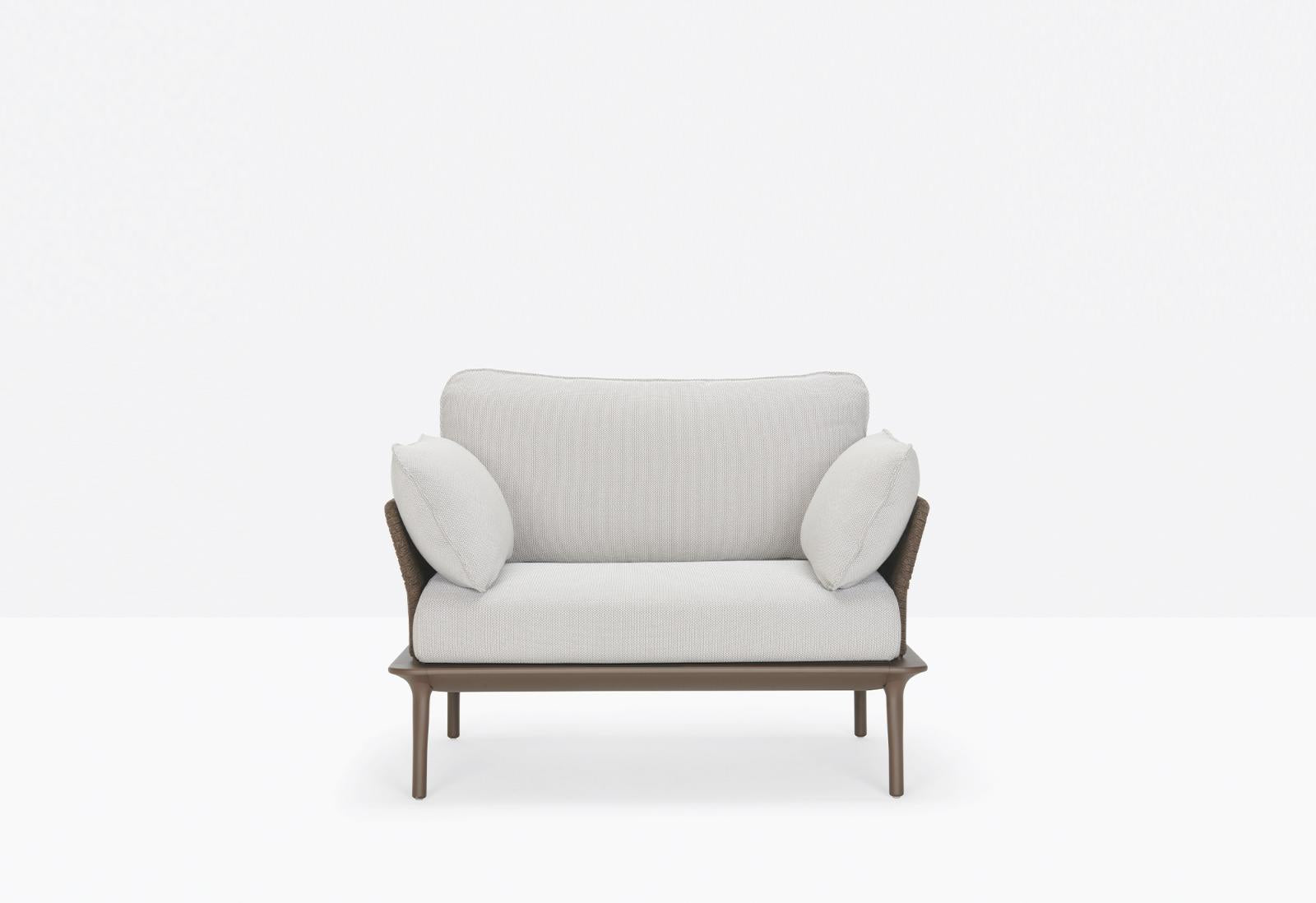 Reva Twist Lounge Chair | Luxury Design | Pedrali