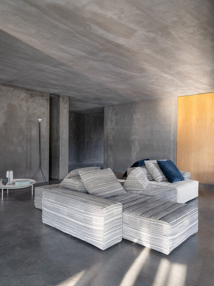 Samet G Modular and Double-Sided Sofa with Chaise Lounge | Gervasoni