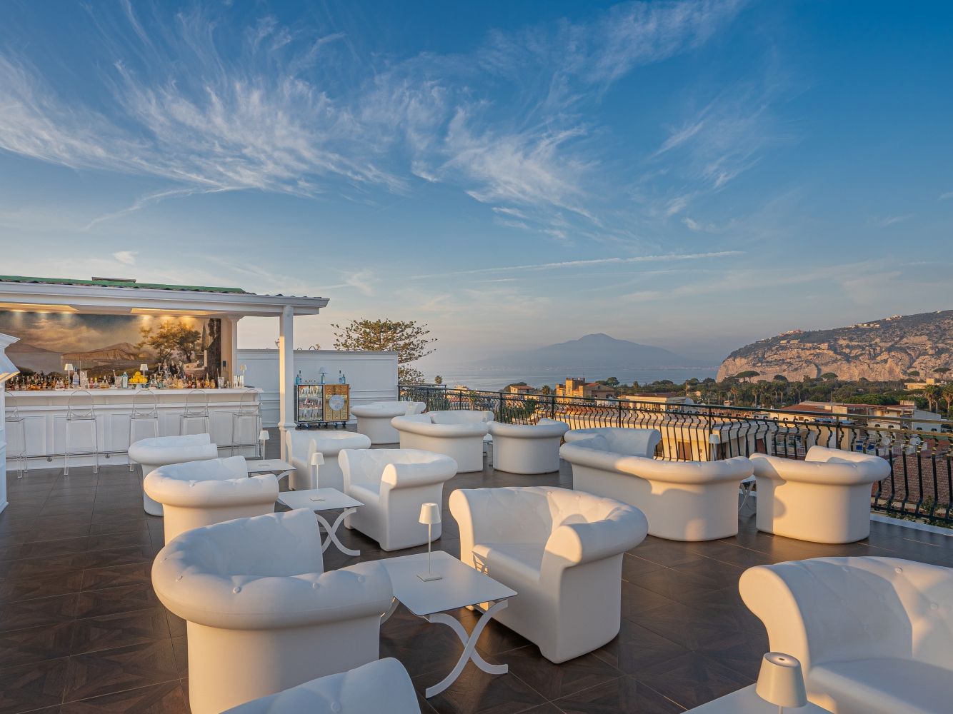 Sirchester Armchair — Modern Italian Indoor/Outdoor Chesterfield by Serralunga