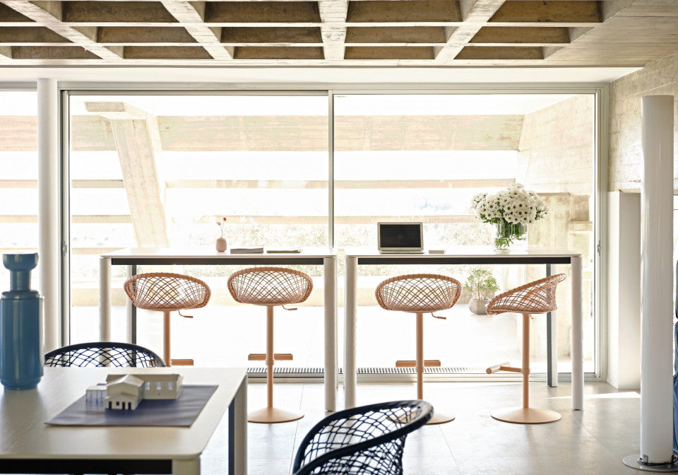 P47 High-Adjustable Stool | Midj Contemporary Design