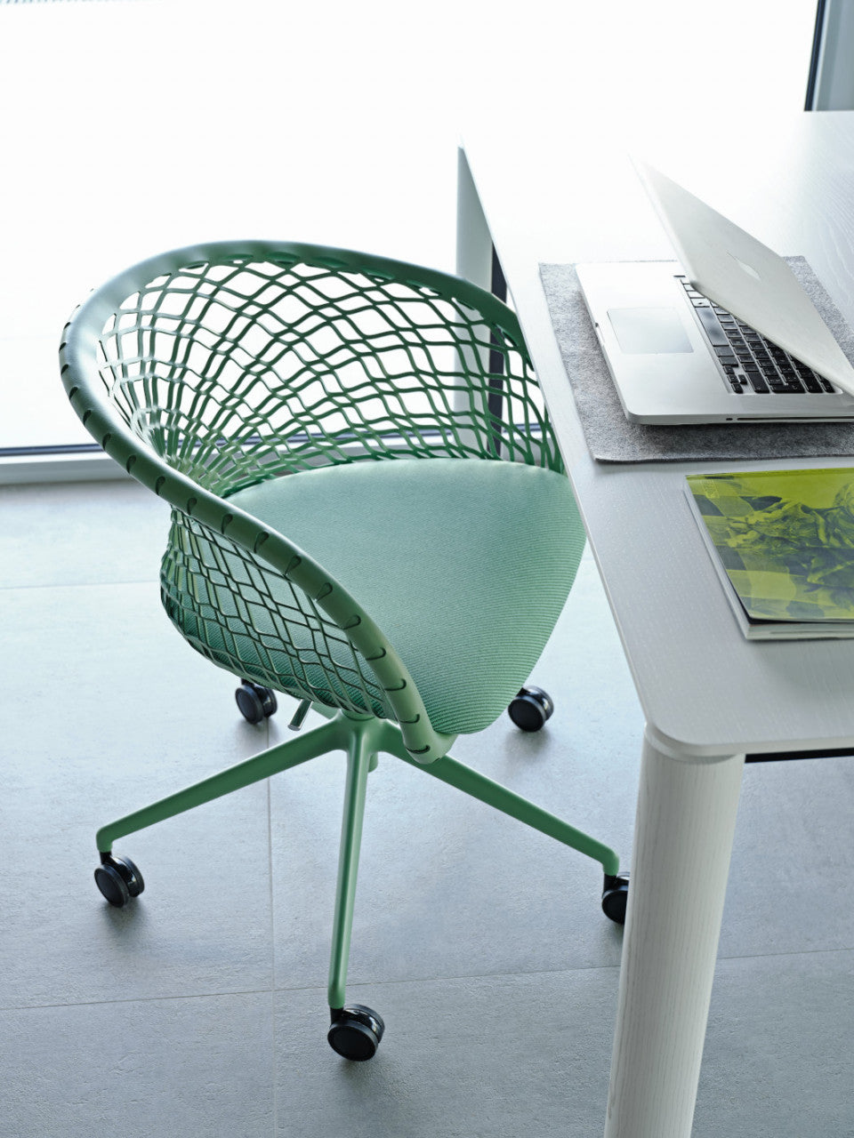 P47 Swivel Home Office Chair | Midj Contemporary Design