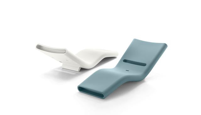 Esse Sunbed | Designed by LCM Marin Design Studio | Lyxo