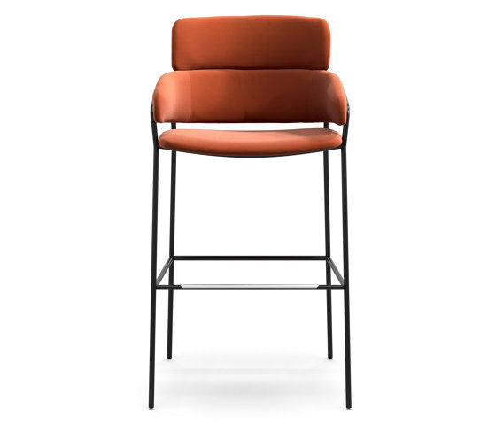Strike XL ST Stool with Armrests | Contemporary Furniture Arrmet