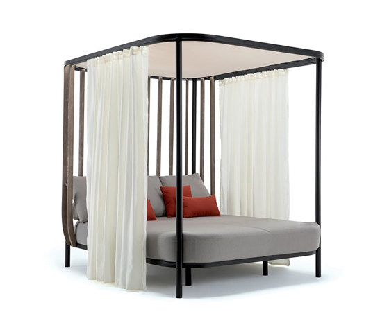 Swing Alcove With Curtains | Outdoor Luxury | Ethimo