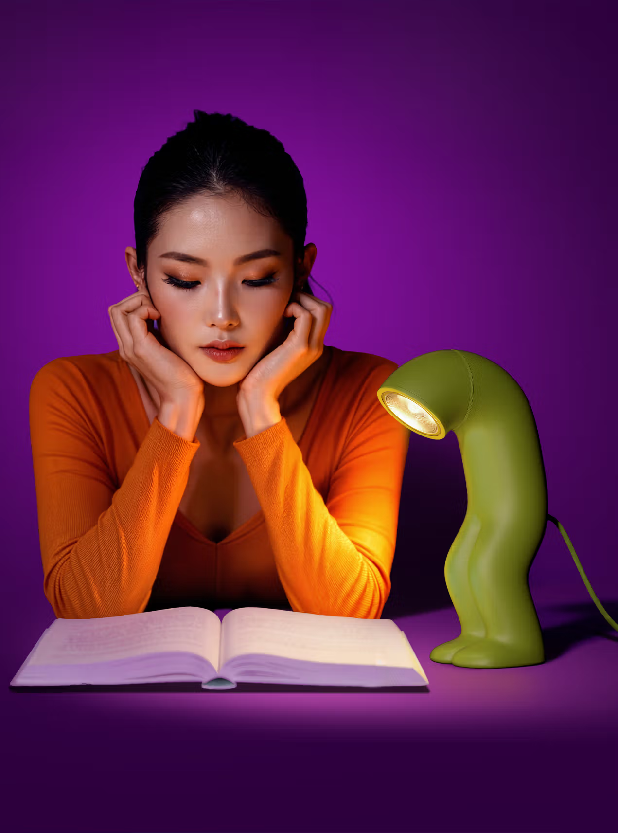 Hoodie Table Lamp by Studio Job | Qeeboo Iconic Design Lighting