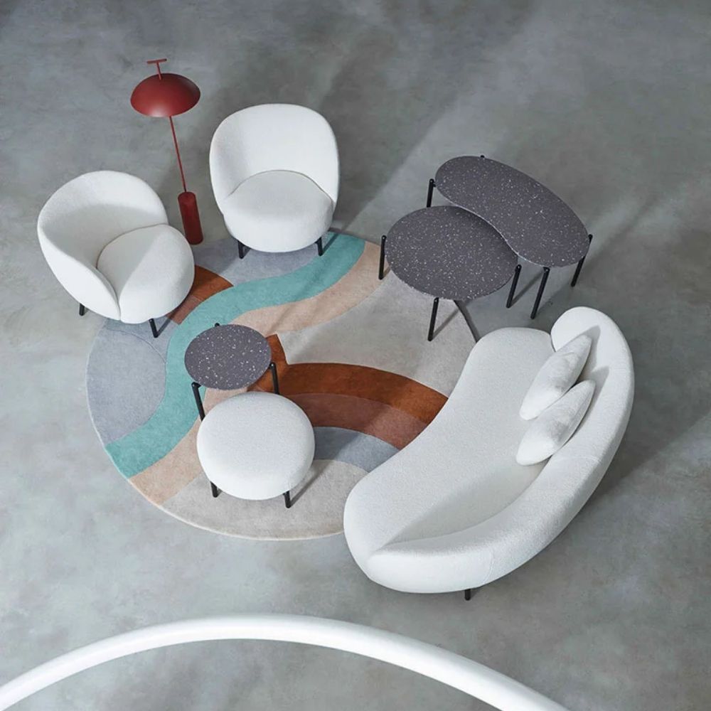 Undique Mas Side Table | Designed by Patricia Urquiola | Kartell