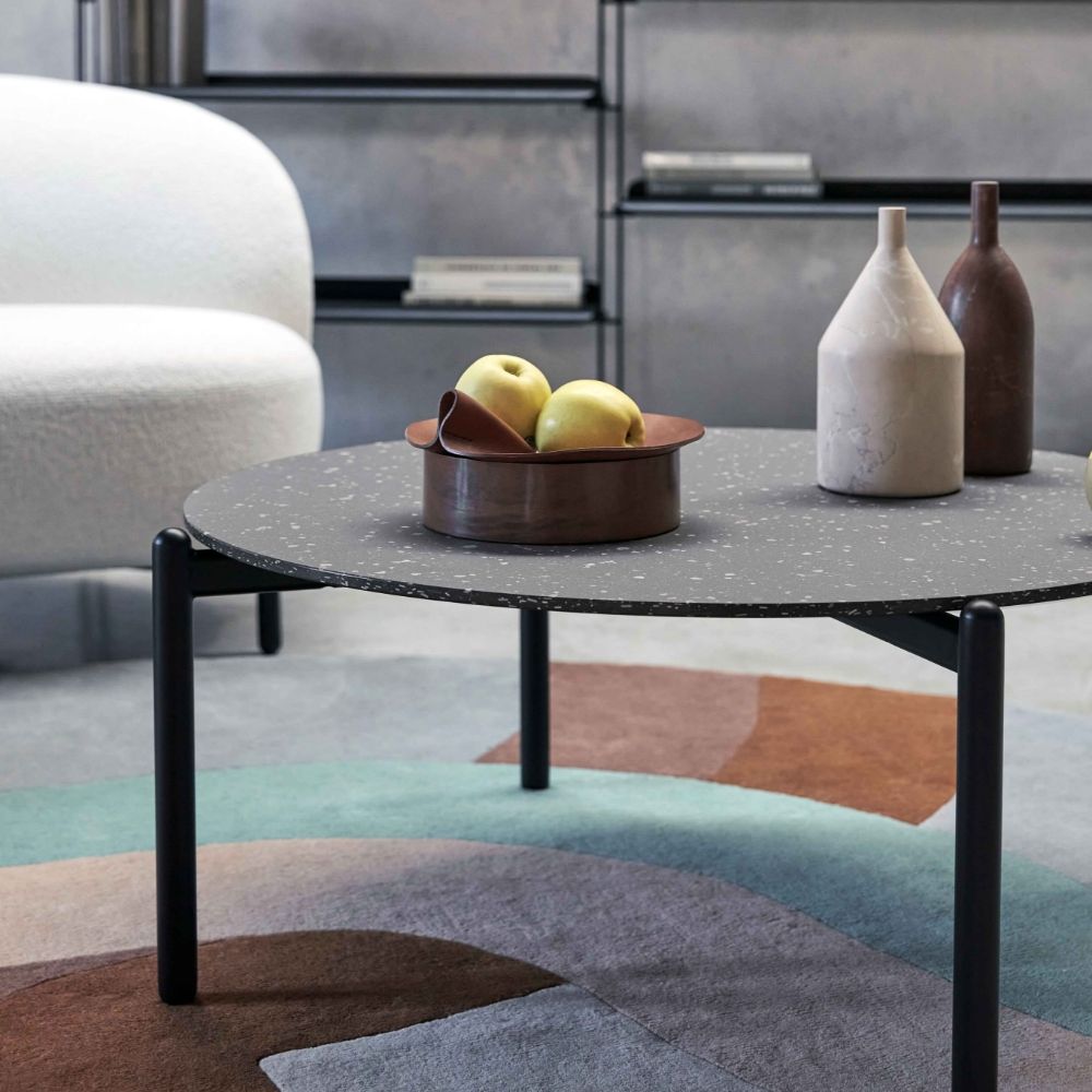 Undique Mas Side Table | Designed by Patricia Urquiola | Kartell