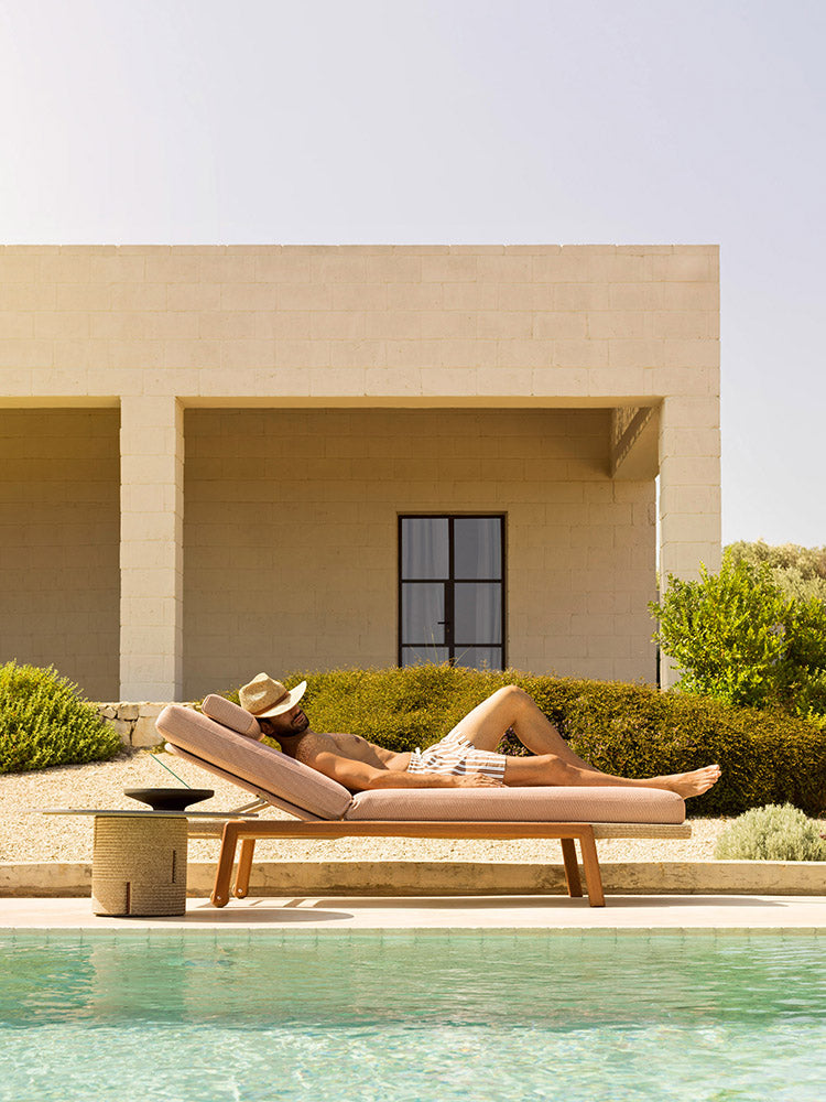 Gianna Outdoor Sunbed | Designed by Monica Armani | Varaschin