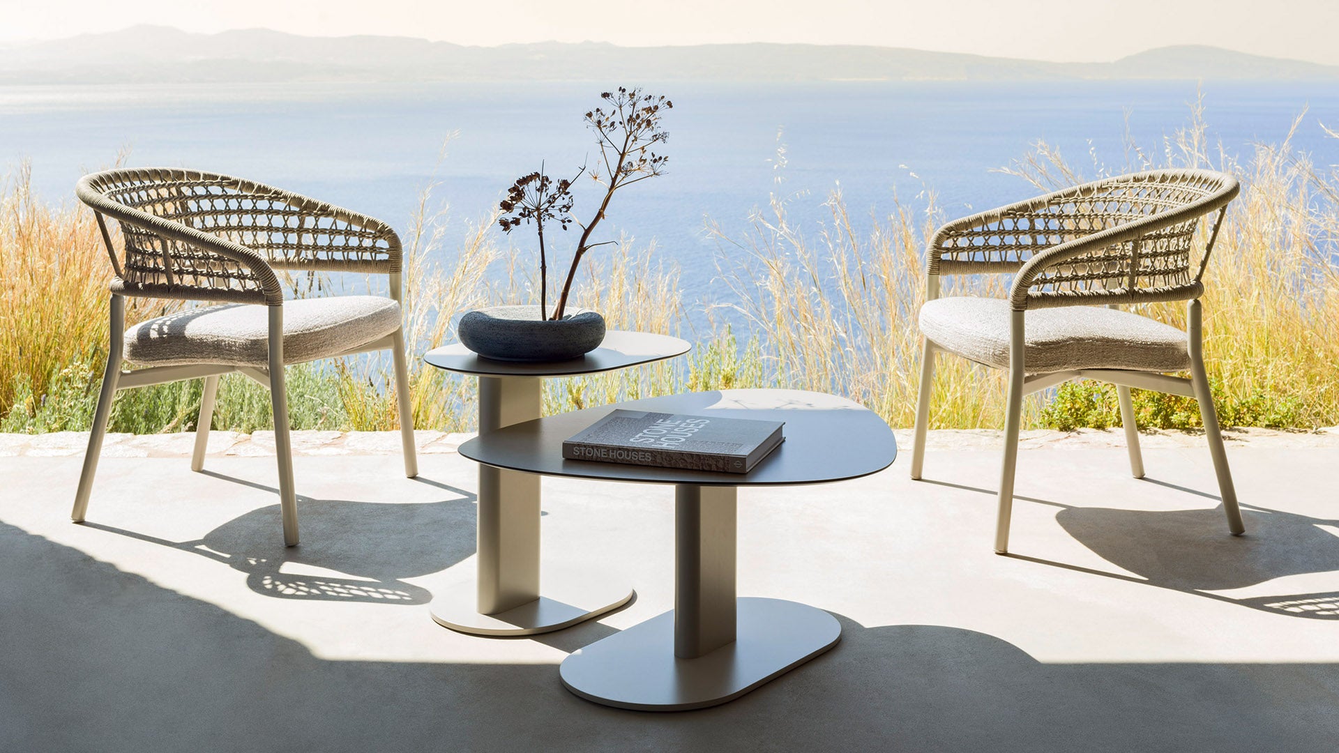 Plinto C Coffee Table | Designed by Pio & Tito Toso | Varaschin