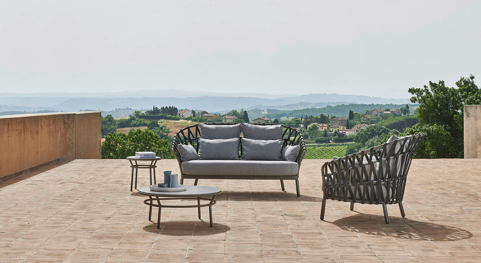 Emma Cross Sofa | Designed by Monica Armani | Varaschin