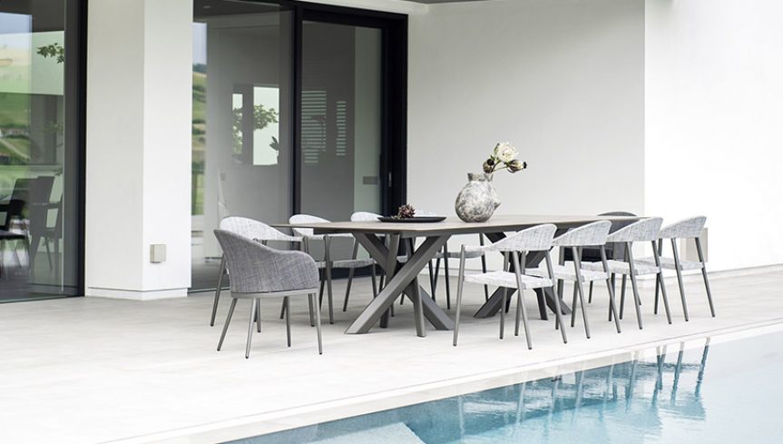 System Star Elliptic Dining Table | Design by Daniele Lo Scalzo Moscheri | Varaschin