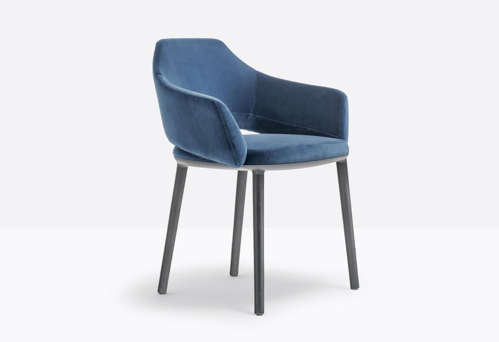 Vic 645 Dining Chair with Armrests | Luxury Design | Pedrali