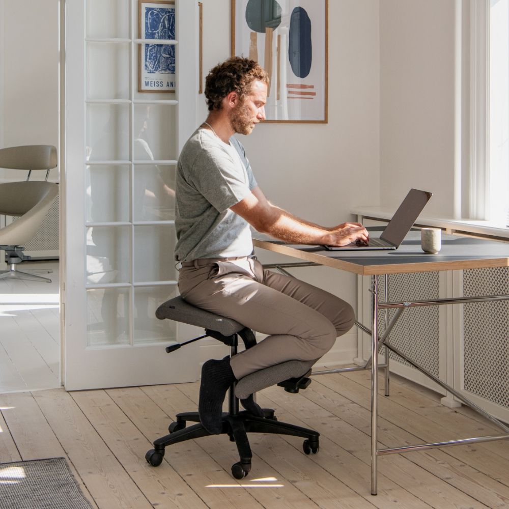 Wing Balans Kneeling Chair | Designed by P Opsvik | Varier