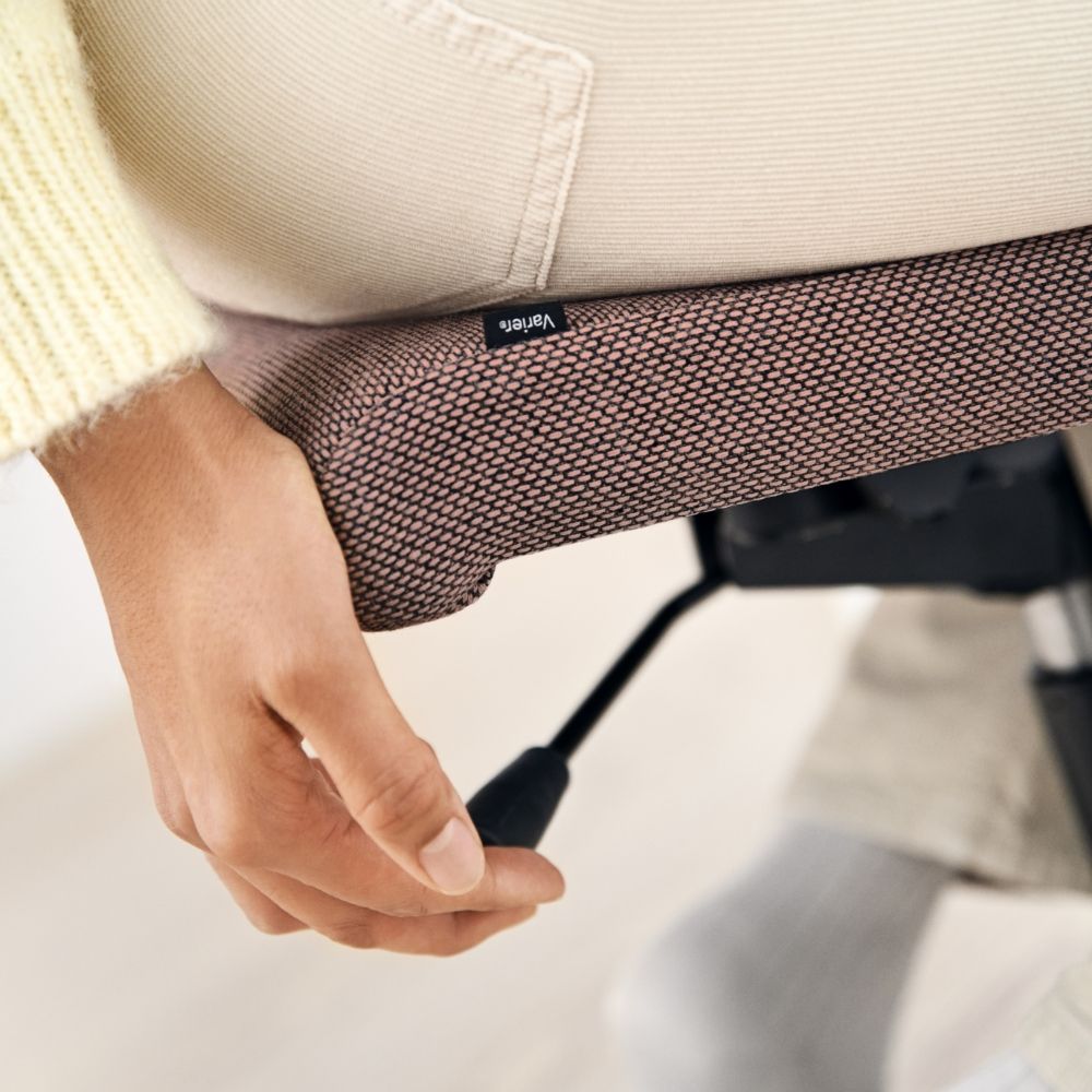 Wing Balans Kneeling Chair | Designed by P Opsvik | Varier