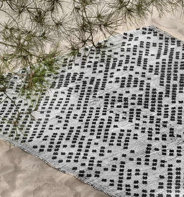 Punto Croce Rug | Outdoor Luxury Accessories | Ethimo