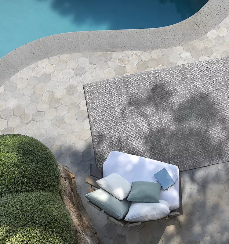 Punto Croce Rug | Outdoor Luxury Accessories | Ethimo