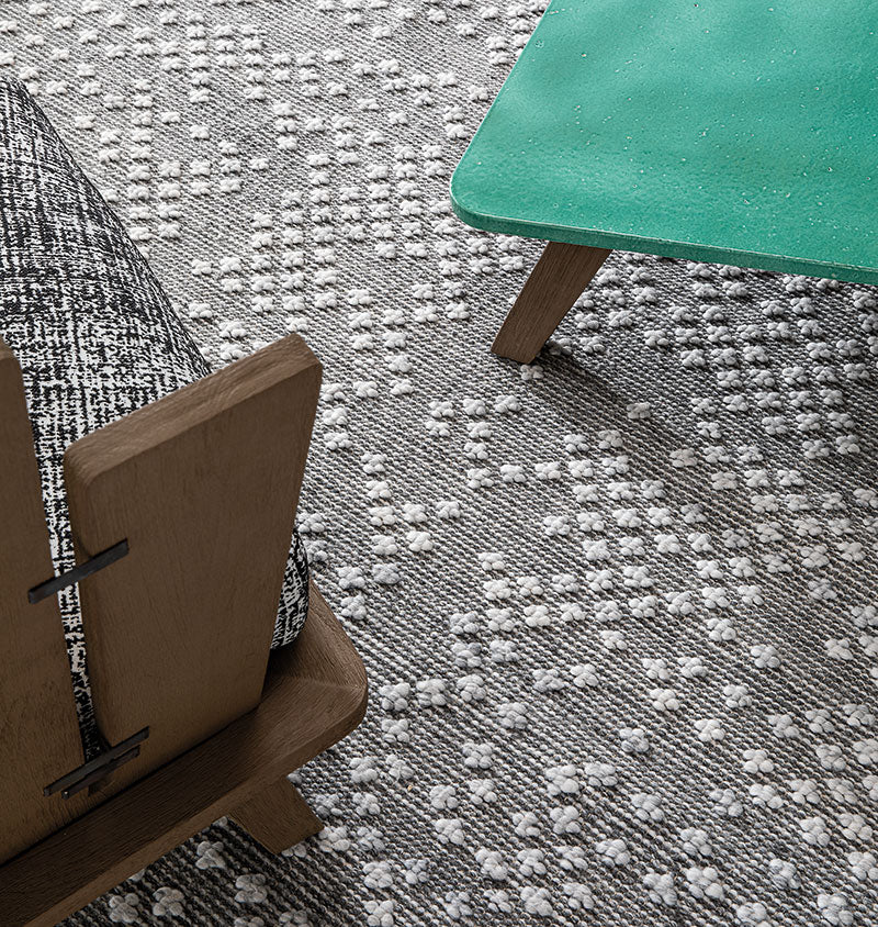Rete Rug Grey Silver Ink Blue | Designed by Paola Navone | Ethimo