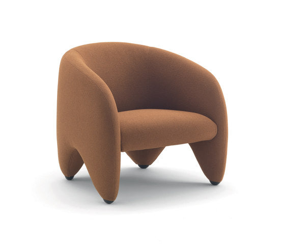 Yuzu Capsule Armchair | Designed by Claesson Koivisto Rune | Arflex