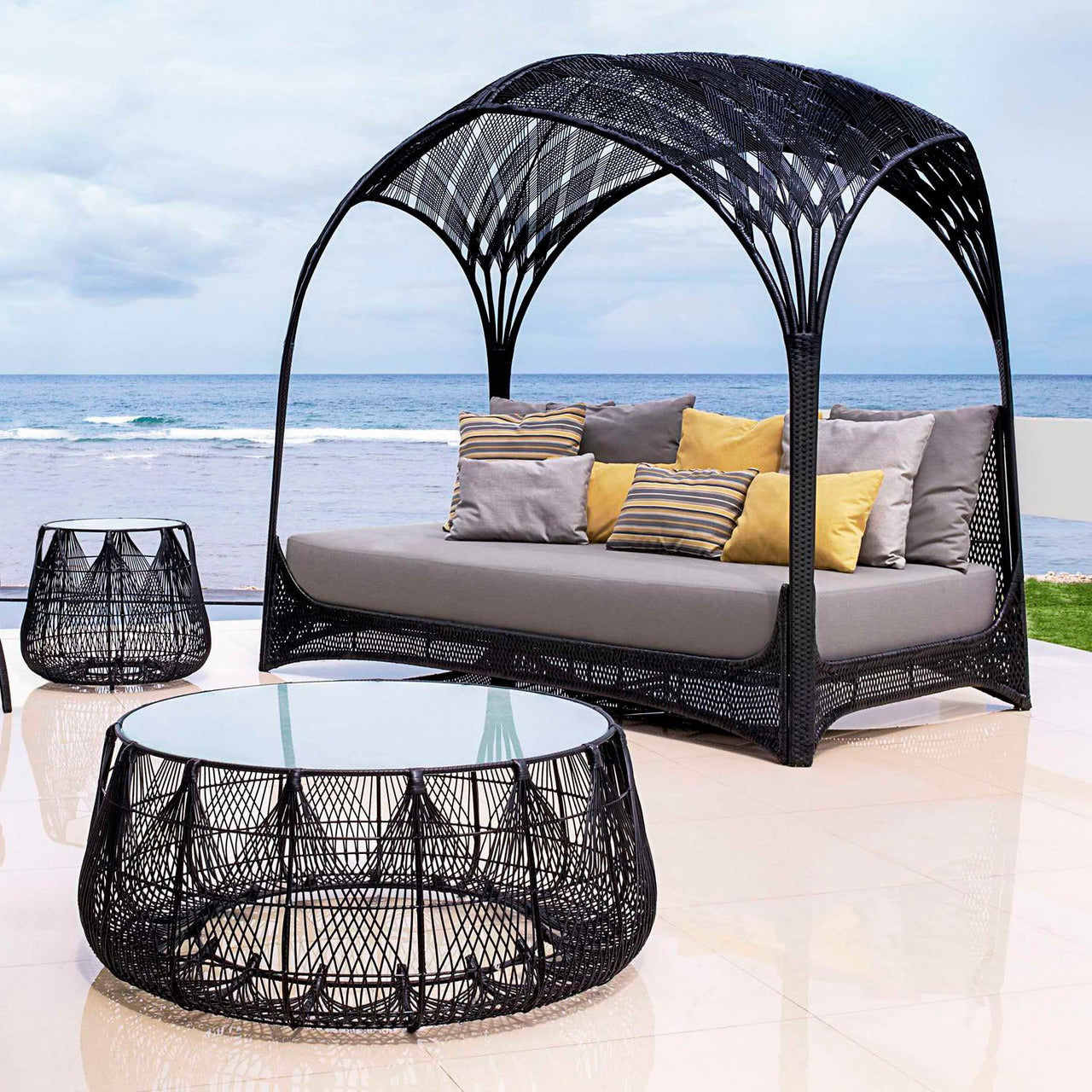 Hagia Daybed | Hagia Collection | Kenneth Cobonpue