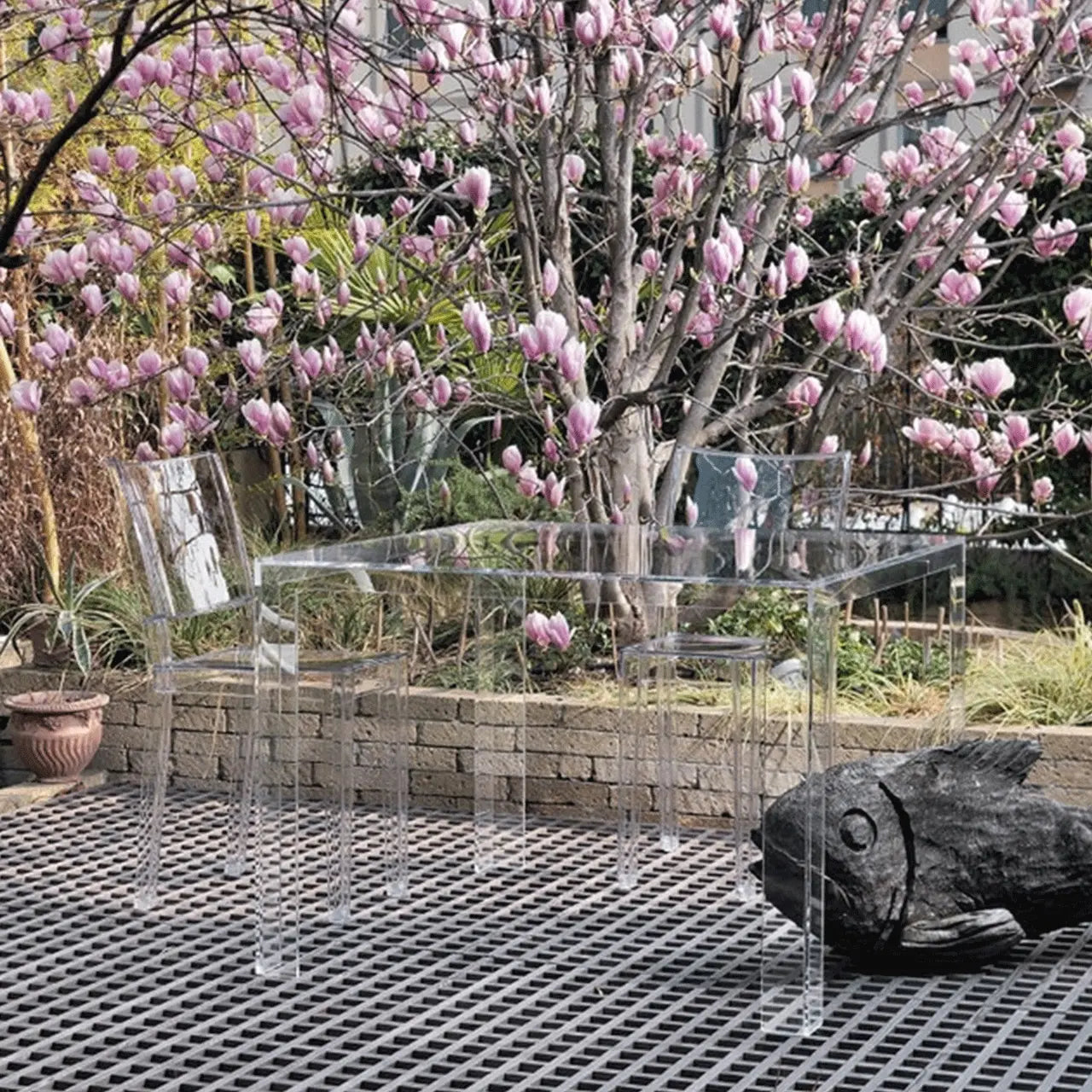 Invisible Dining Table | Luxury Furniture | Kartell