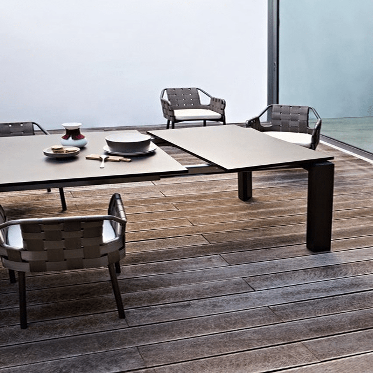 Dolmen Rectangular Extendable Dining Table | Outdoor | Designed by R&S Varaschin | Varaschin