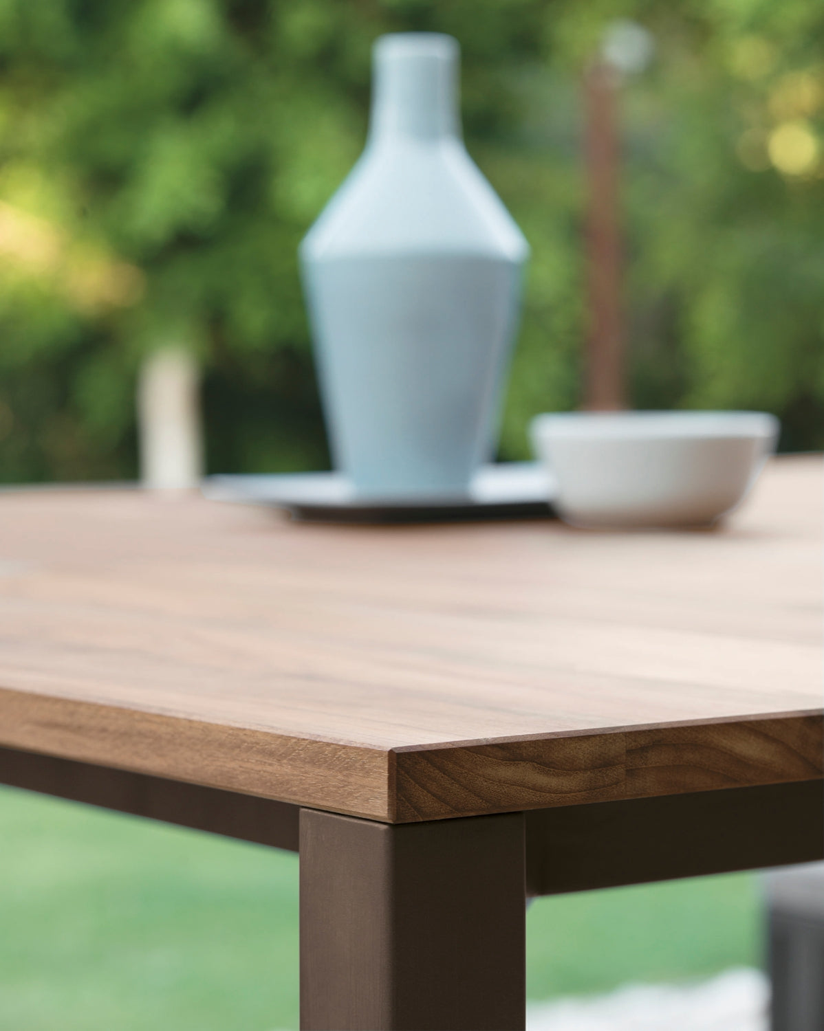 Casilda Square Dining Table | Luxury Talenti Outdoor Living