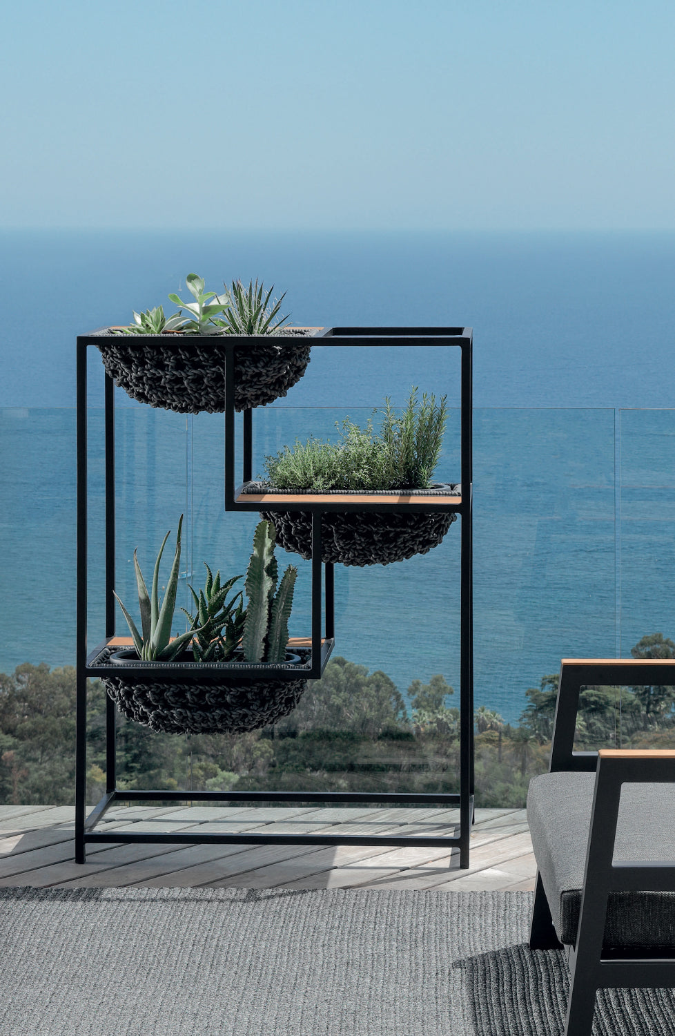Jackie Planter | Luxury Talenti Outdoor Living