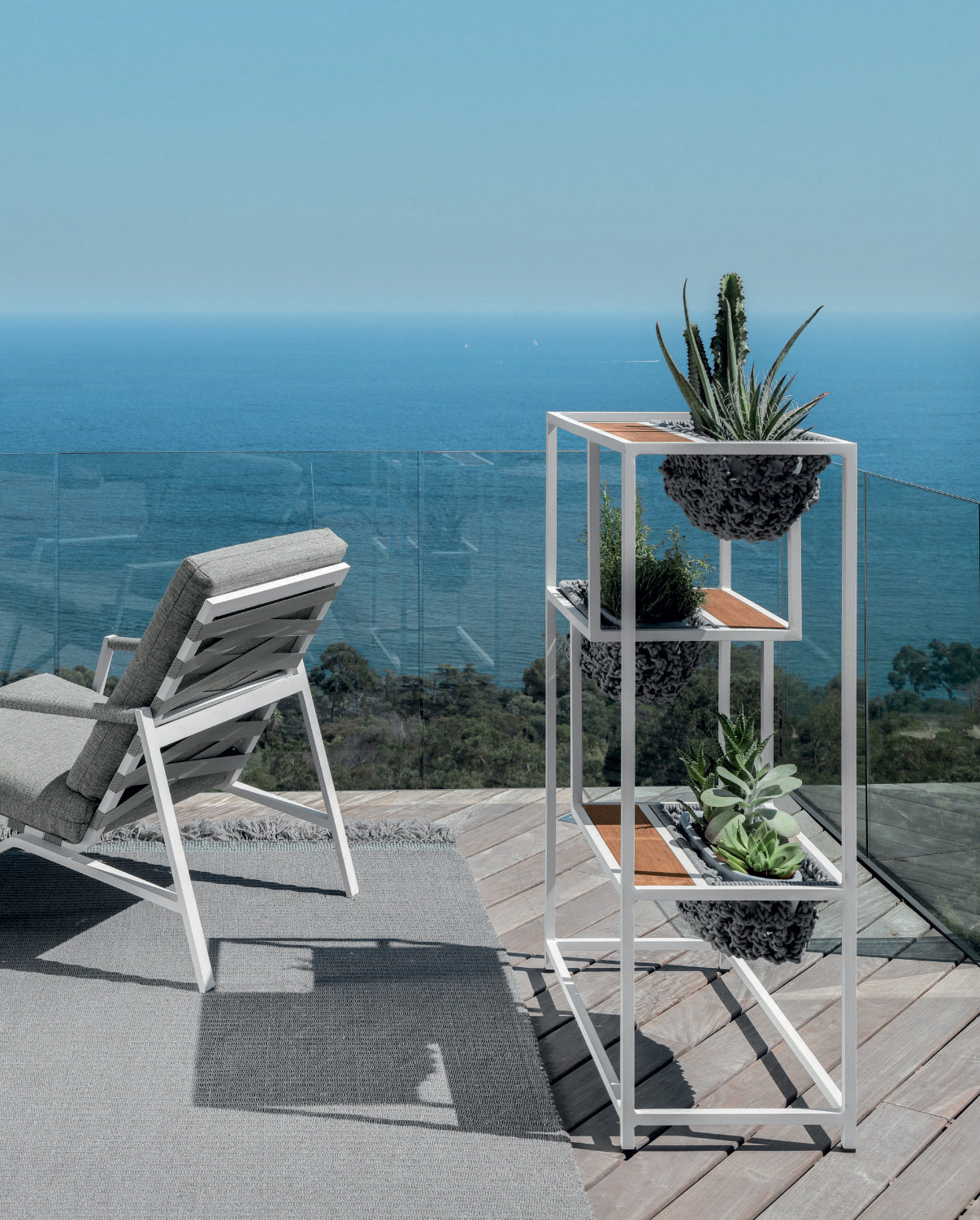 Jackie Planter | Luxury Talenti Outdoor Living