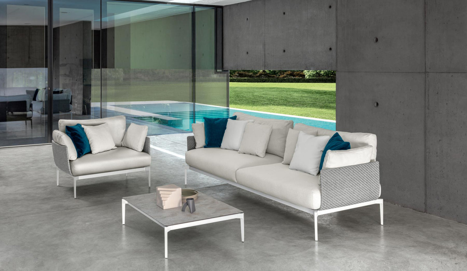 Leaf 2 Seater Sofa | Luxury Talenti Outdoor Living