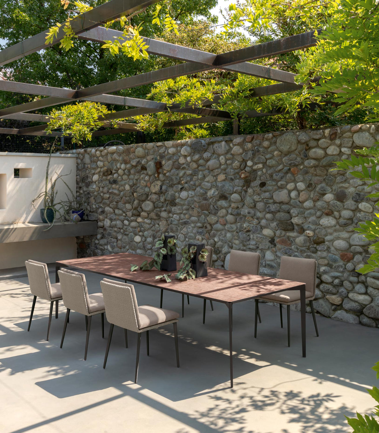 Leaf Extending Dining Table | Luxury Talenti Outdoor Living