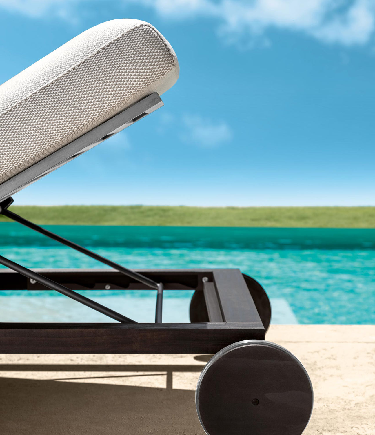 Cleo Soft-Wood Stackable Sunbed | Luxury Talenti Outdoor Living