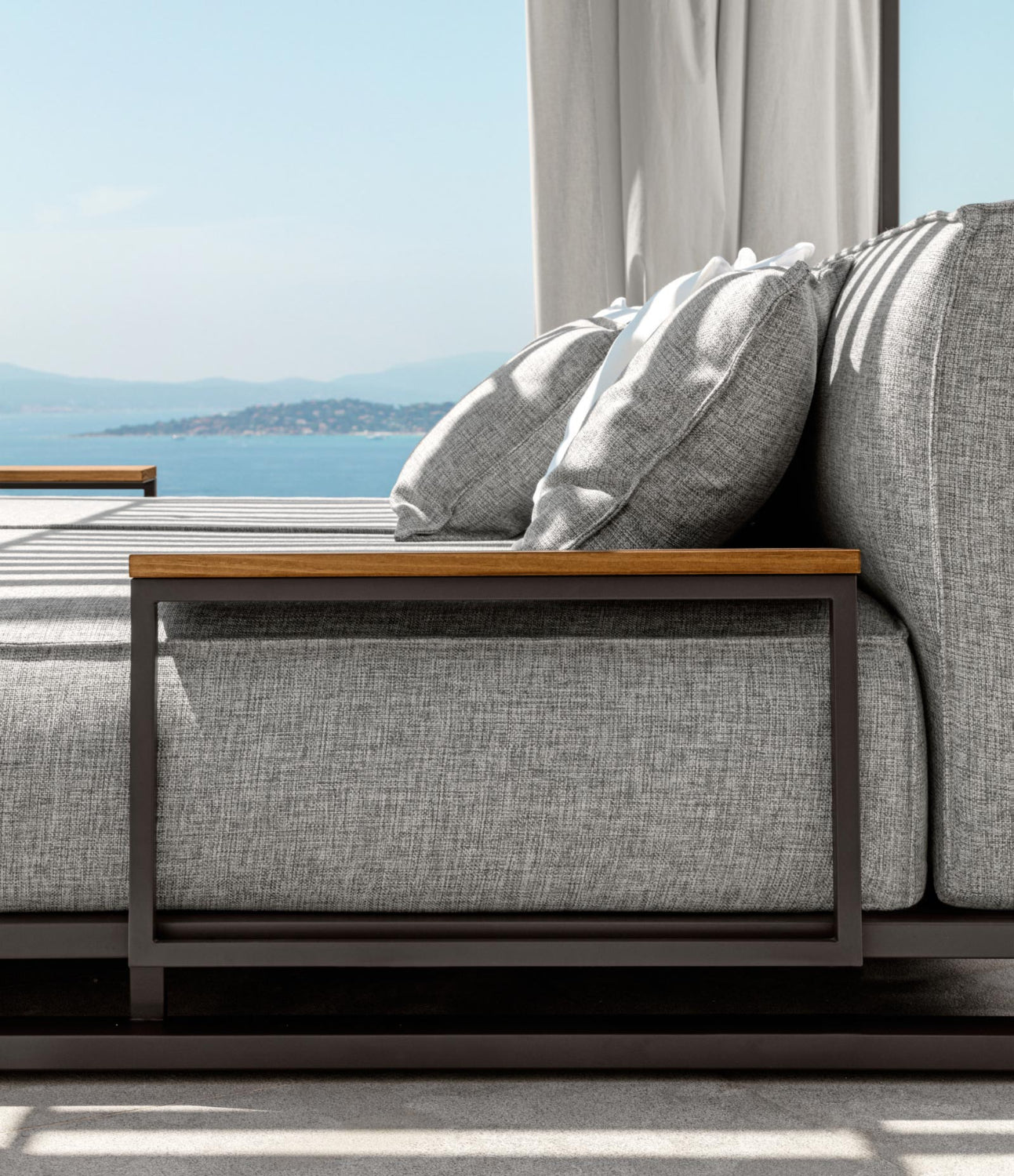 Casilda Canopy Daybed | Luxury Talenti Outdoor Living