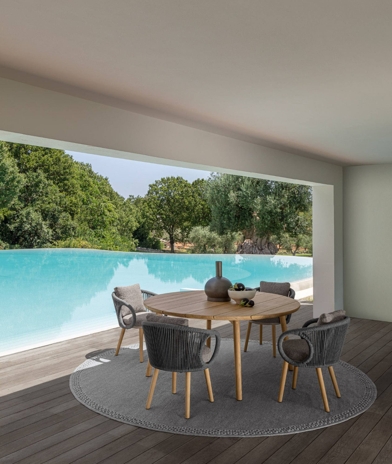 Karen Round Dining Table | Luxury Talenti Outdoor Living