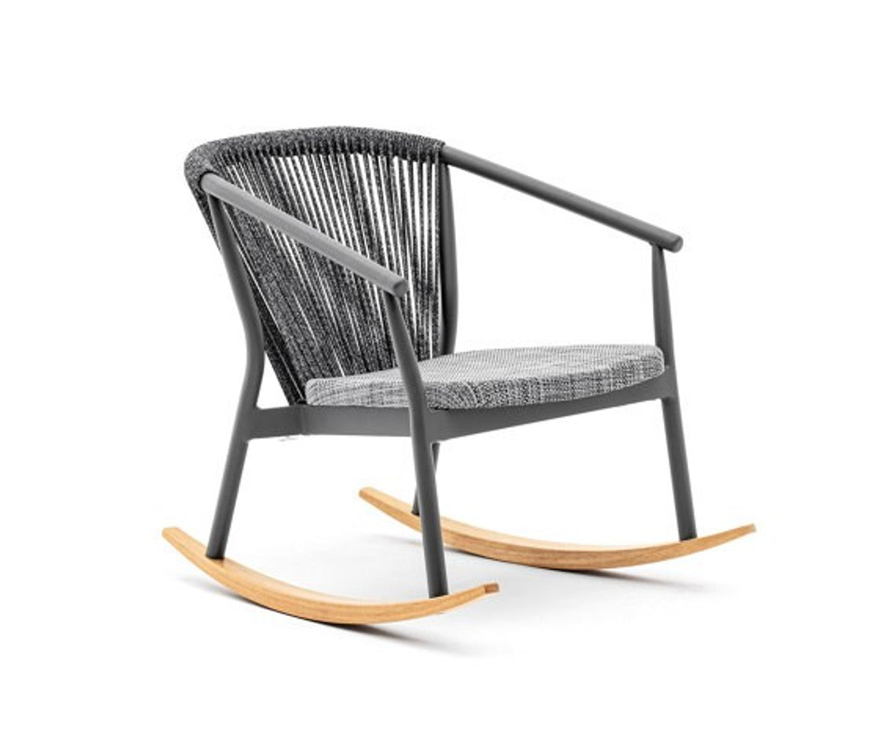 Smart Rocking Lounge Chair | Designed by DESIGN R&D | Varaschin