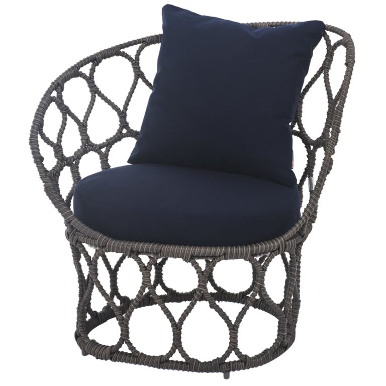 Forma Easy Armchair Petite | Outdoor | Designed by Federica Capitani | Kenneth Cobonpue