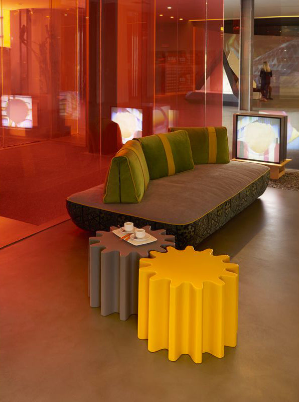 Gear Coffee Table | Illuminated Furniture | Designed by Anastasia Ivanyuk | Slide Design