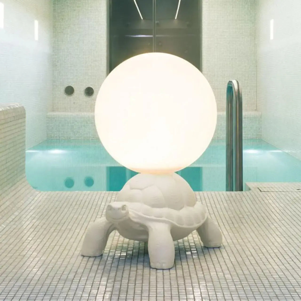 Turtle Carry Table Lamp | Designed by Marcantonio | Qeeboo