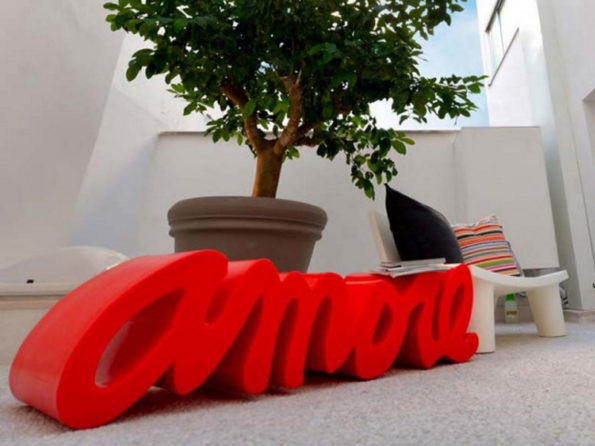 Amore Bench | Designed by Giò Colonna Romano | Slide Design