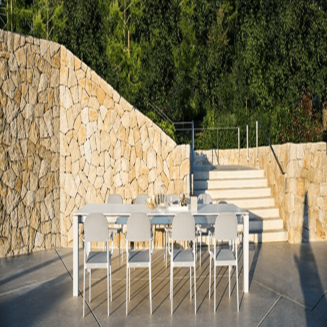 Dolmen Rectangular Extendable Dining Table | Outdoor | Designed by R&S Varaschin | Varaschin