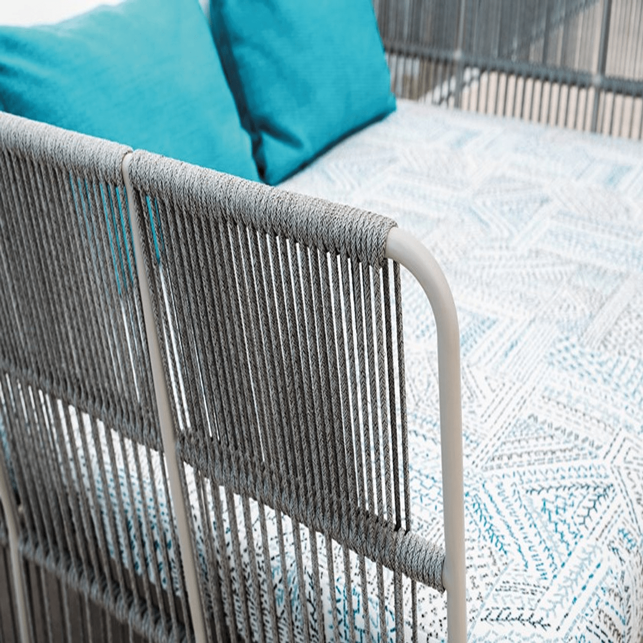 Tibidabo Compact Daybed | Designed by Calvi Brambilla | Varaschin