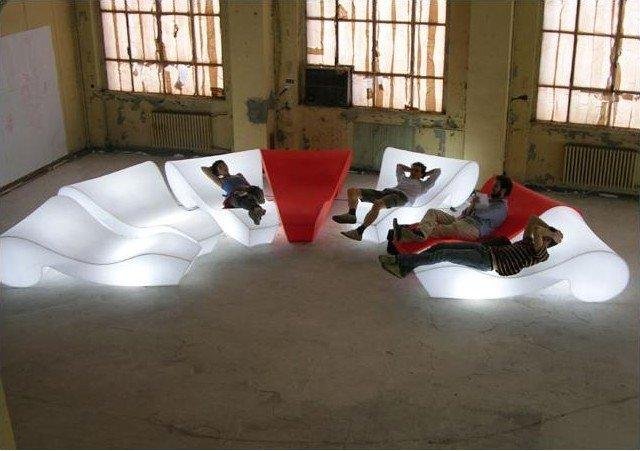 Rococò Chaise Lounge | Illuminated Furniture | Designed by Gianni Arnaudo | Slide Design