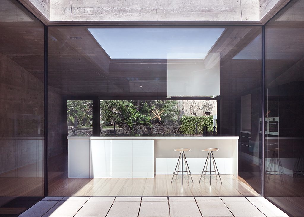 Jamaica Swivel Stool | Designed by Pepe Cortés | BD Barcelona