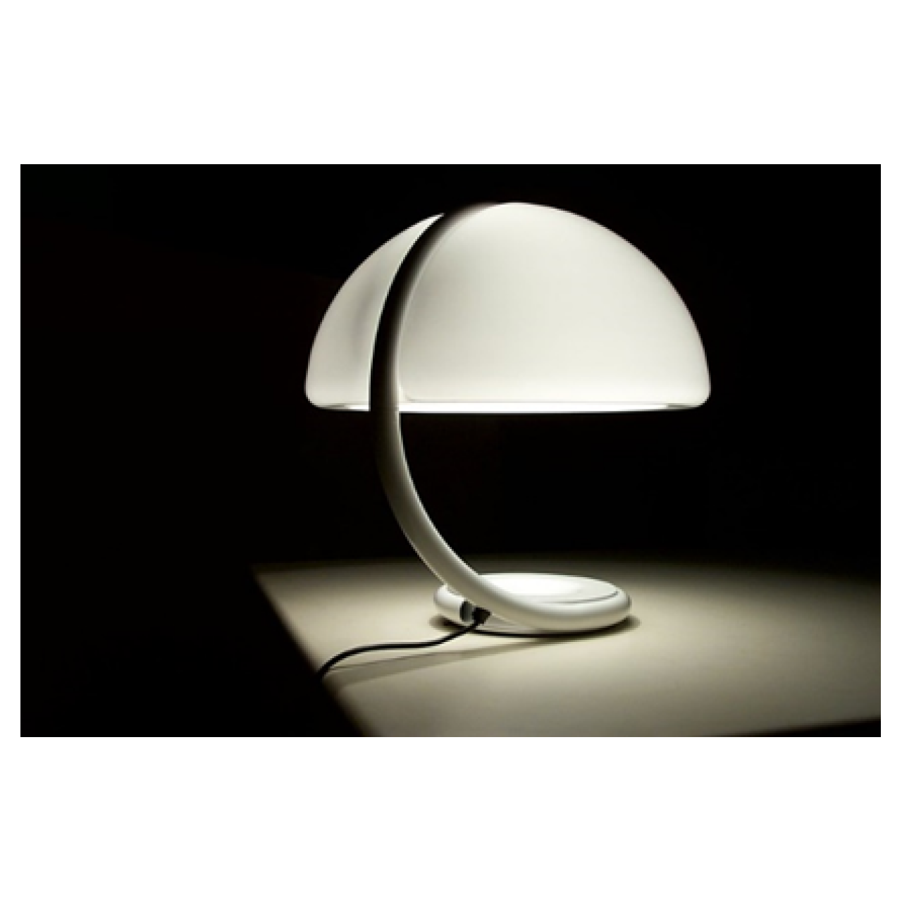 Serpente Swivel Table Lamp | Iconic Lighting | Martinelli Luce