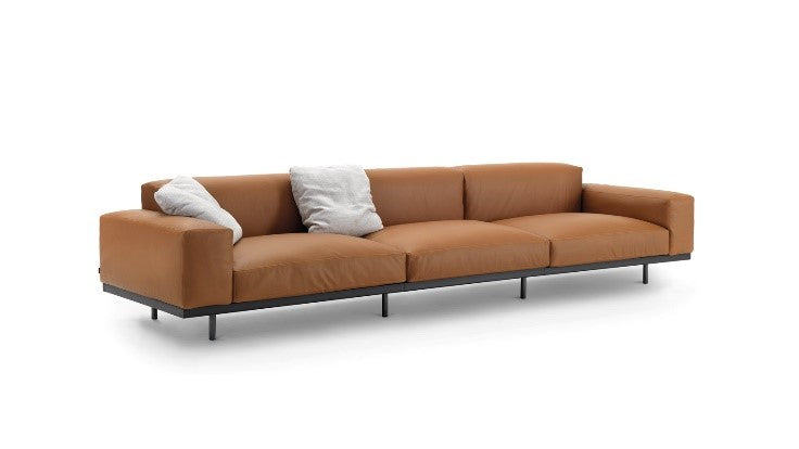 Naviglio Sofa | Designed by Umberto Asnago | Arflex