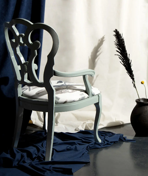 P Chandelier Dining Armchair | Classic Contemporary Seating | Modonutti