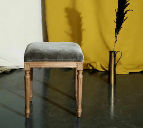 Pouf 210 Caroline | Classic Contemporary Seating | Modonutti