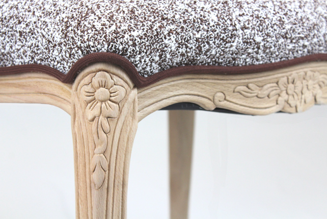 Pouf 700 Yvonne | Classic Contemporary Seating | Modonutti