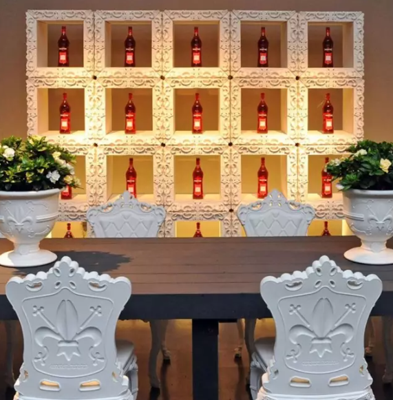 Joker of Love Modular Bookcase | Slide Design